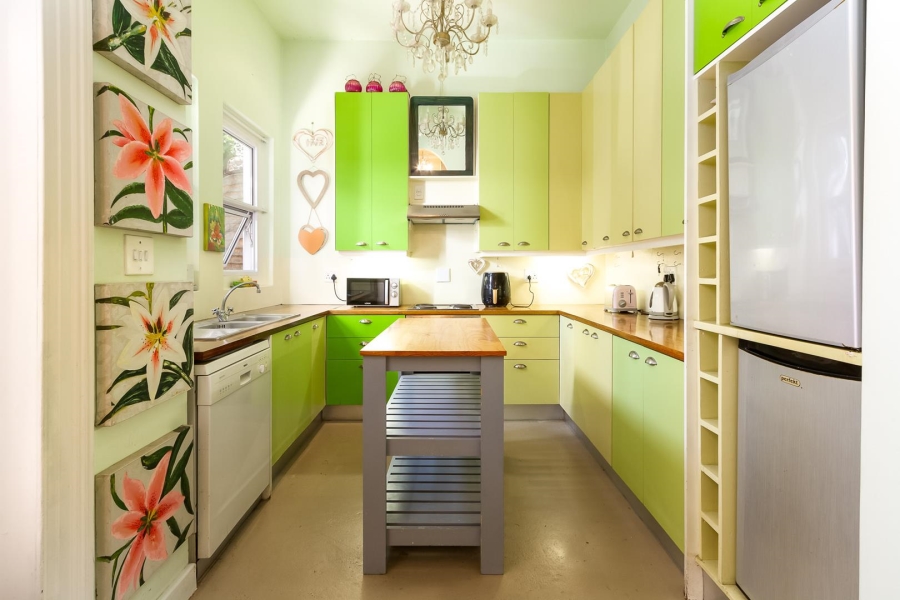 5 Bedroom Property for Sale in Gardens Western Cape